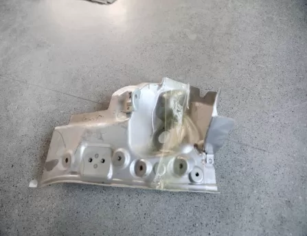 Rear Lamp Bracket Left