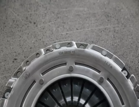 Clutch Pressure Plate / Clutch Cover  H6