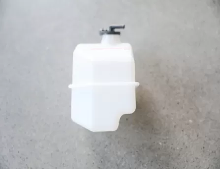 Automobile water bottle  CHERY T11