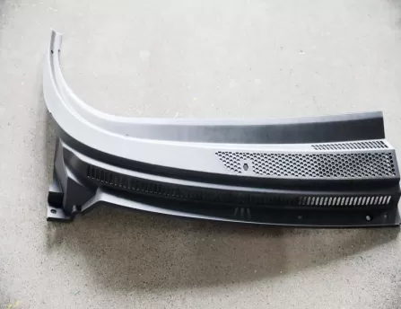 Ventilation window right  E150