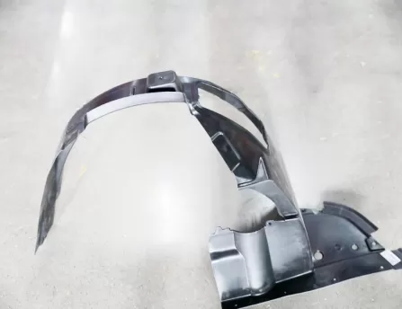 Fender lining left  E150