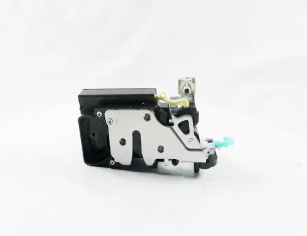 Door lock rear right  E150