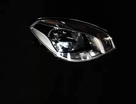 Headlight right  H330