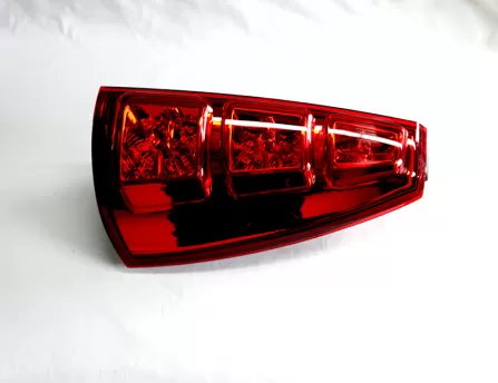 Rear pillar lamp right   GX7