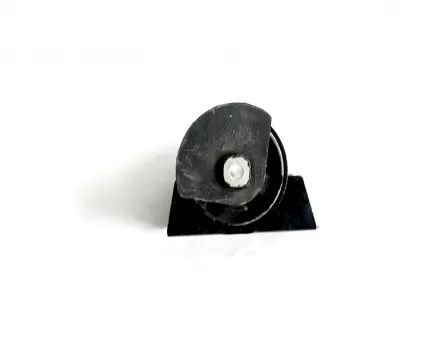 Before the engine rubber pad  GX7