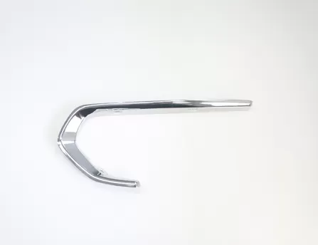 Fog light trim right  S-CROSS