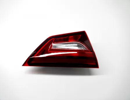 Reverse light left  Raeton