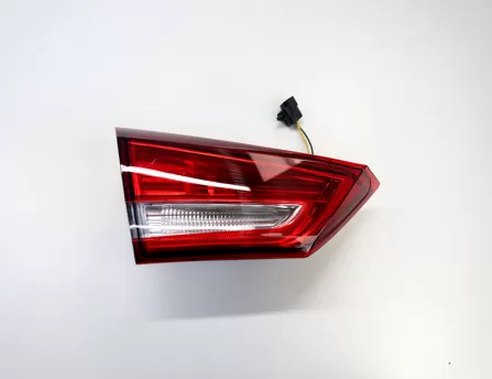 Reverse light left  L7