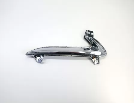 Fog lamp cover left  L7