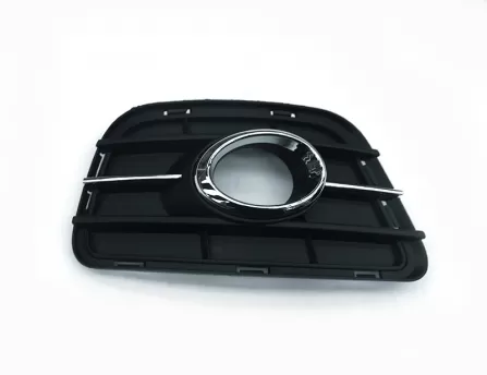 Fog lamp cover right  T600